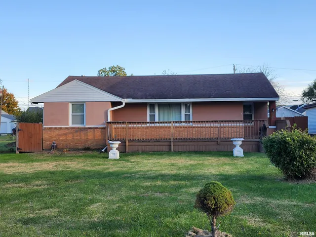 $169,500 | 1208 North Kankakee Street, Lincoln, IL 62656