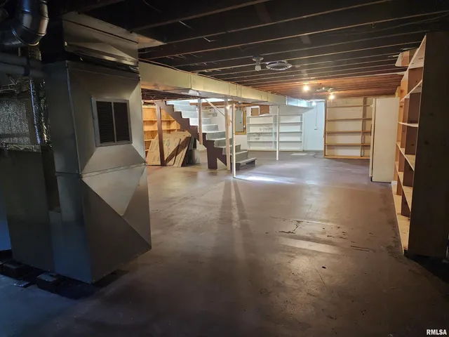 $169,500 | 1208 North Kankakee Street, Lincoln, IL 62656