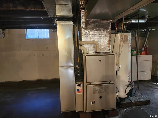 $169,500 | 1208 North Kankakee Street, Lincoln, IL 62656