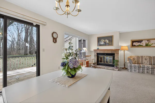 $265,000 | 2811 South Wood Dale Drive, Jackson, MI 49203