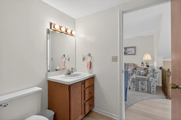 $265,000 | 2811 South Wood Dale Drive, Jackson, MI 49203