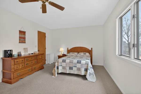 $265,000 | 2811 South Wood Dale Drive, Jackson, MI 49203