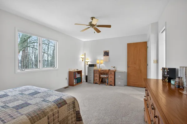 $265,000 | 2811 South Wood Dale Drive, Jackson, MI 49203