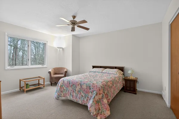 $265,000 | 2811 South Wood Dale Drive, Jackson, MI 49203