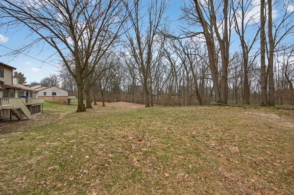 $265,000 | 2811 South Wood Dale Drive, Jackson, MI 49203