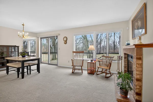 $265,000 | 2811 South Wood Dale Drive, Jackson, MI 49203