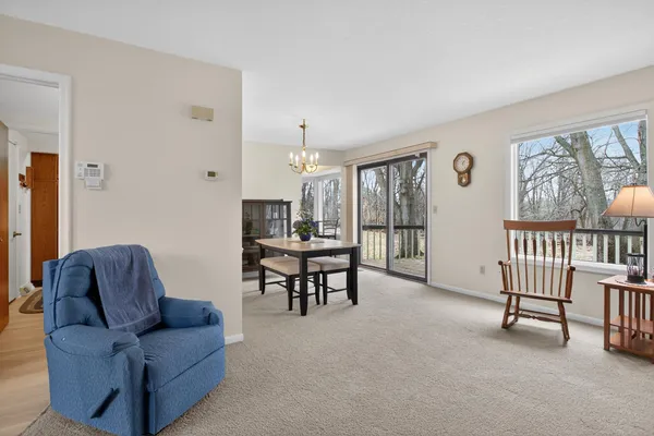 $265,000 | 2811 South Wood Dale Drive, Jackson, MI 49203