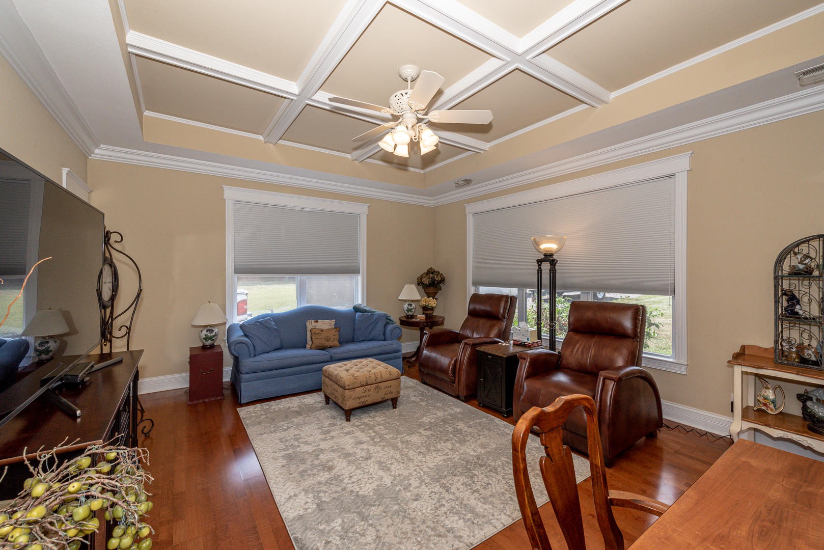 1272 Houston Springs Road Greenback, TN 37742 - Photo 13 of 31 a living room with furniture a couch and a flat screen tv