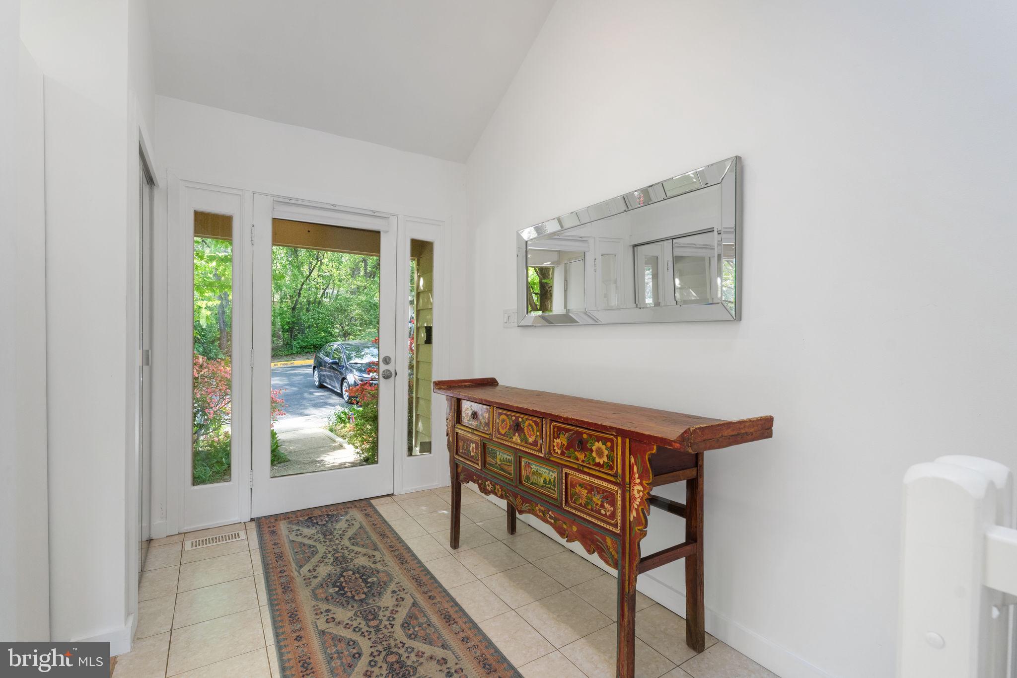 11163 Lake Chapel Lane Reston, VA 20191 - Photo 15 of 129