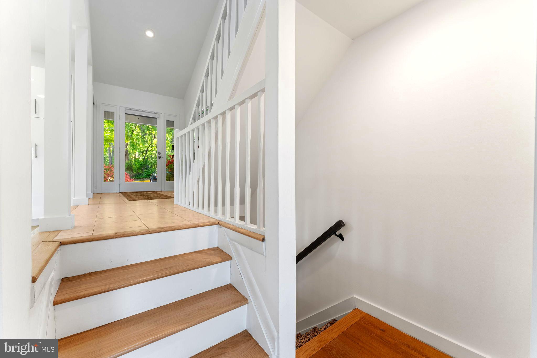11163 Lake Chapel Lane Reston, VA 20191 - Photo 17 of 129