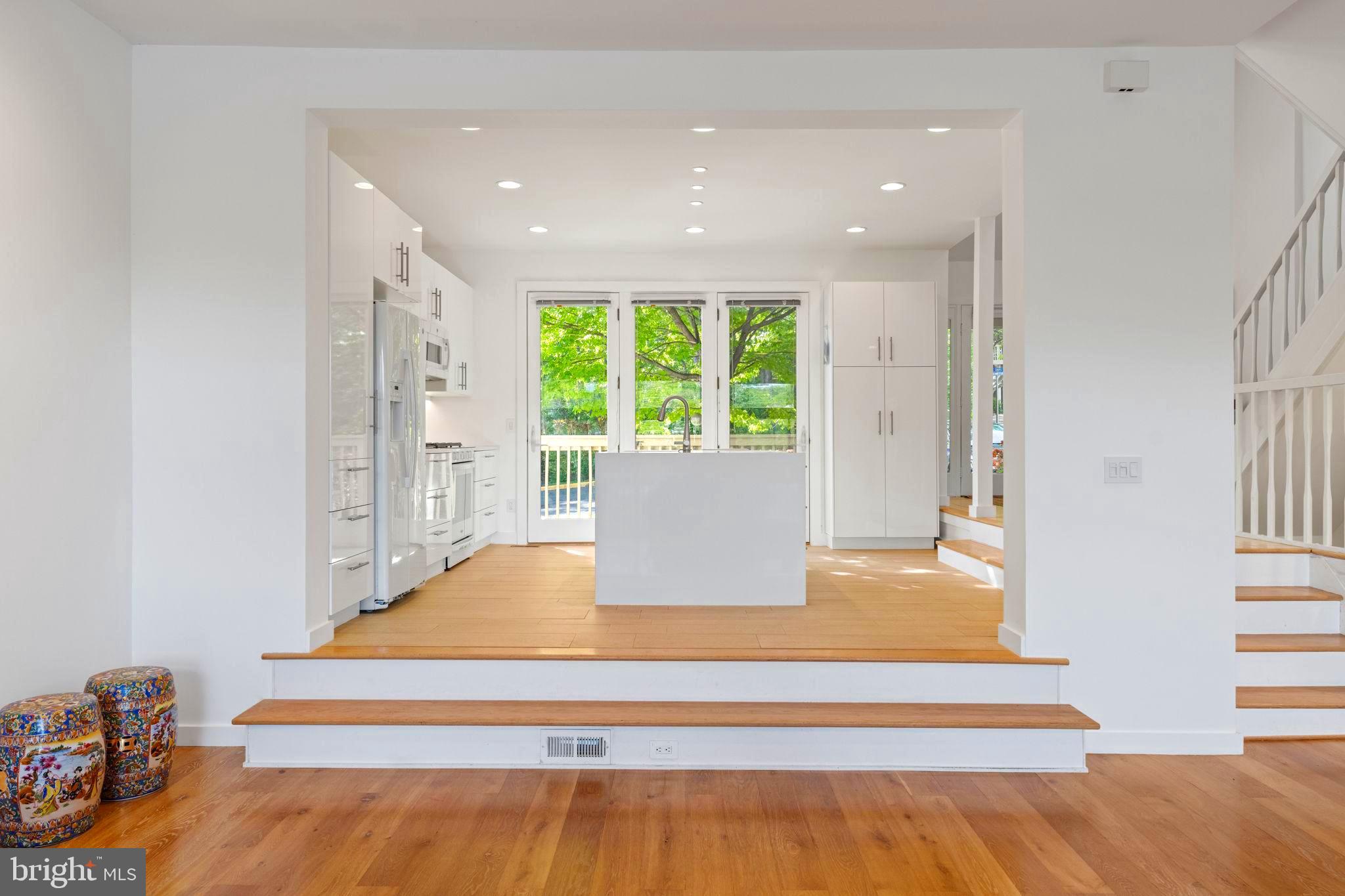 11163 Lake Chapel Lane Reston, VA 20191 - Photo 29 of 129