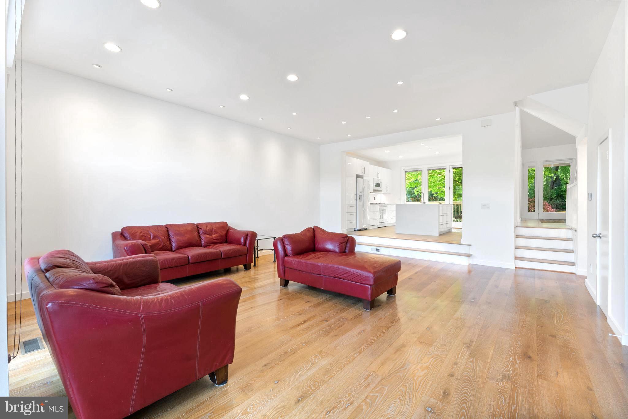 11163 Lake Chapel Lane Reston, VA 20191 - Photo 30 of 129