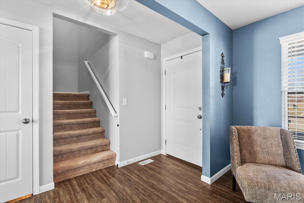 2542 London Lane Belleville, IL 62221 - Photo 4 of 43