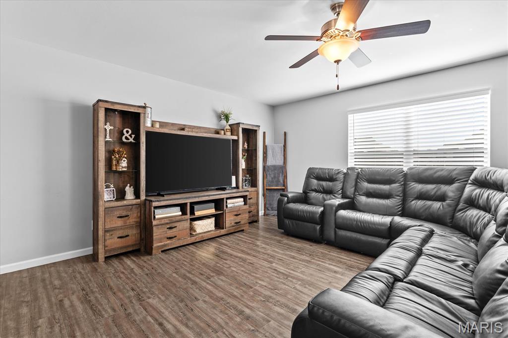 2542 London Lane Belleville, IL 62221 - Photo 7 of 43