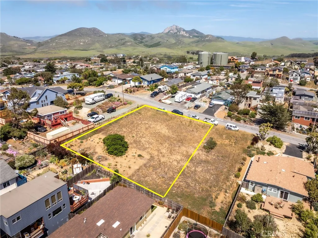 1325 15th Street Los Osos, CA 93402 - Photo 10 of 15 Yellow lines depict approximate lot lines
