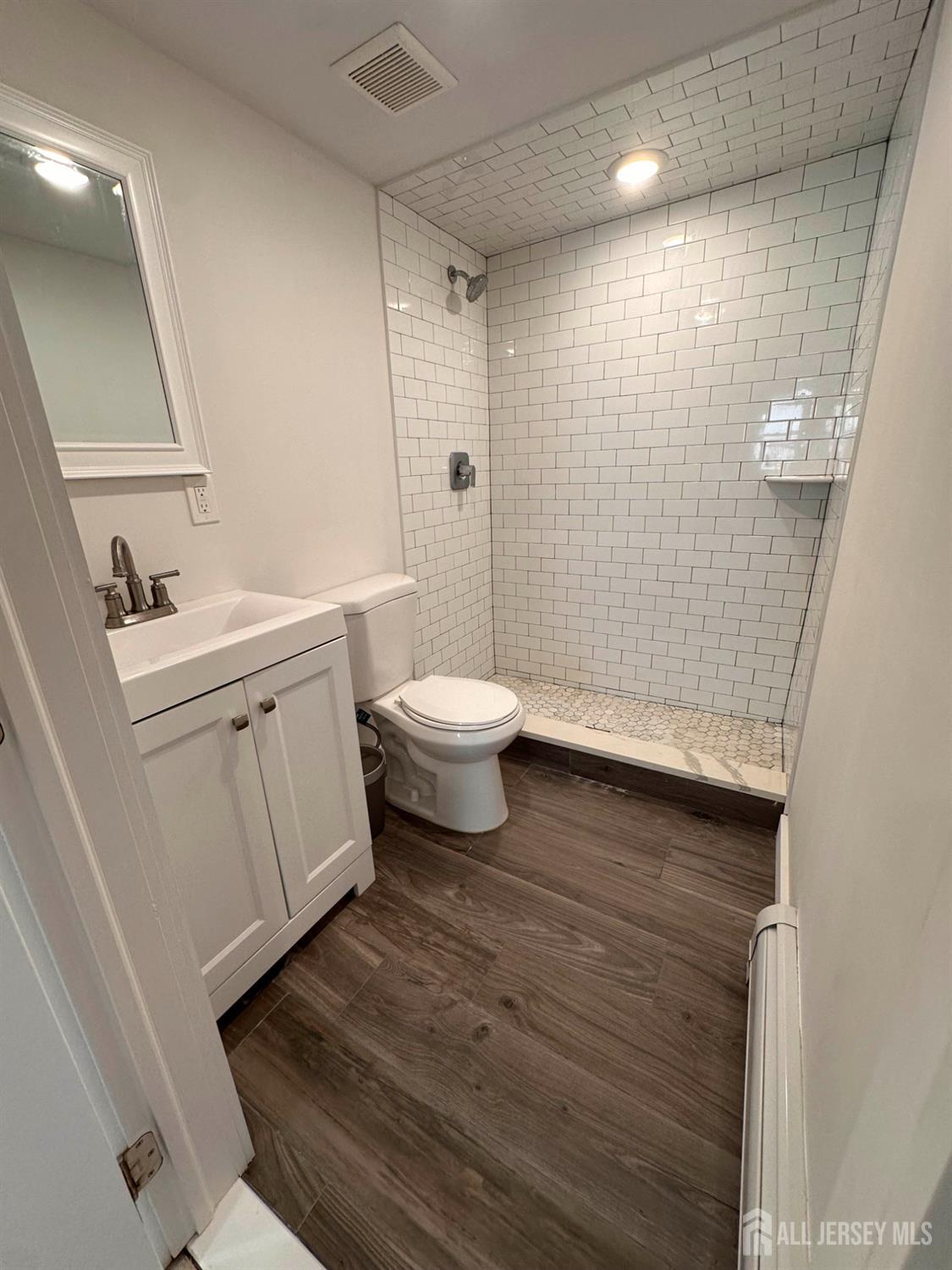 42 South Louis Street, Unit 2 Fords, NJ 08863 - Photo 8 of 8