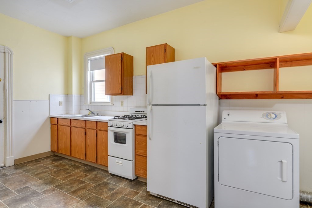 789 Columbia Road Boston, MA 02125 - Photo 11 of 18 Gallery Image 11