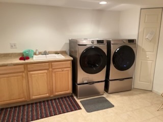 400 Illinois Road Frankfort, IL 60423 - Photo 20 of 24 a utility room with dryer and washer
