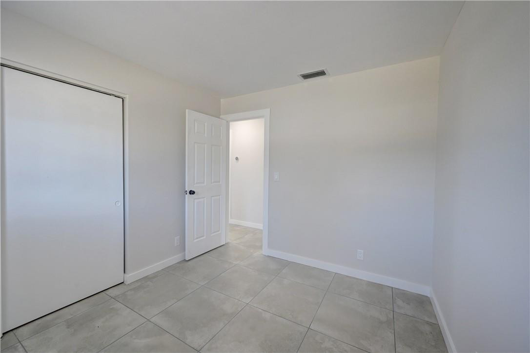 1401 West 33rd Street Riviera Beach, FL 33404 - Photo 12 of 27 Photo 12