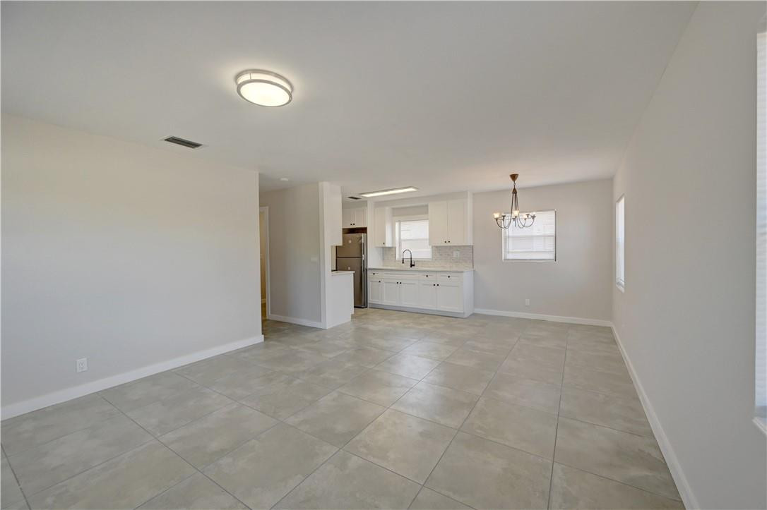 1401 West 33rd Street Riviera Beach, FL 33404 - Photo 5 of 27 Photo 5