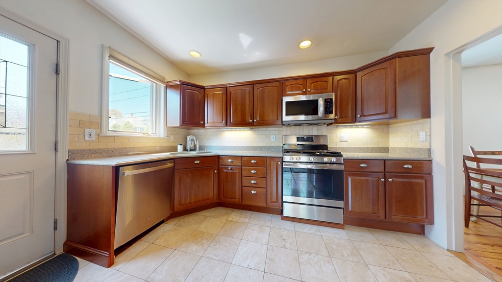60 Andrew Road Swampscott, MA 01907 - Photo 13 of 40 Gallery Image 13