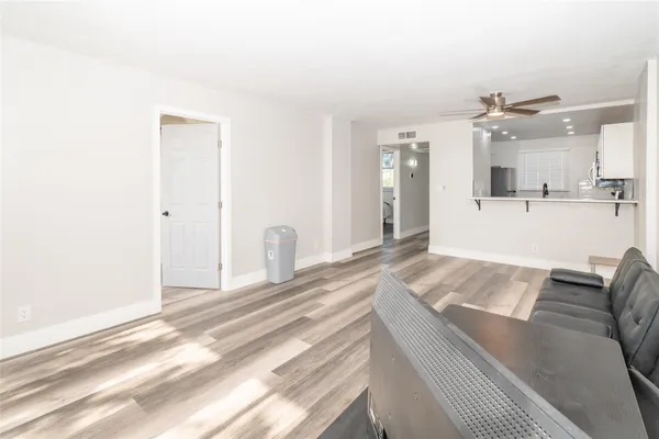 $162,999 | 119 Royal Park Drive, Unit 4H, Oakland Park, FL 33309