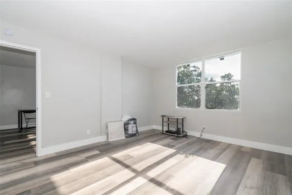 $162,999 | 119 Royal Park Drive, Unit 4H, Oakland Park, FL 33309