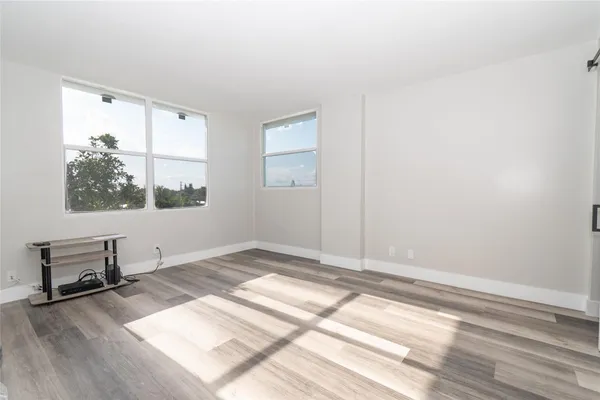 $162,999 | 119 Royal Park Drive, Unit 4H, Oakland Park, FL 33309