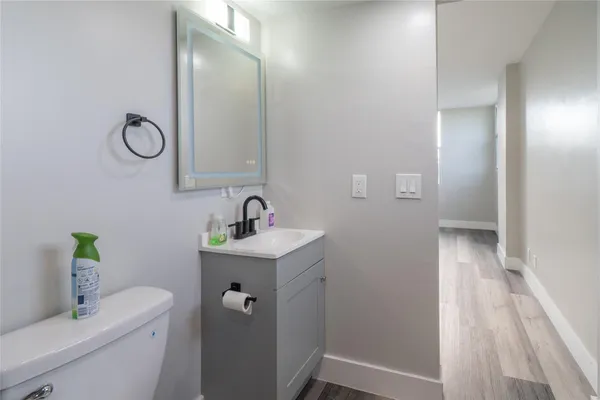 $162,999 | 119 Royal Park Drive, Unit 4H, Oakland Park, FL 33309