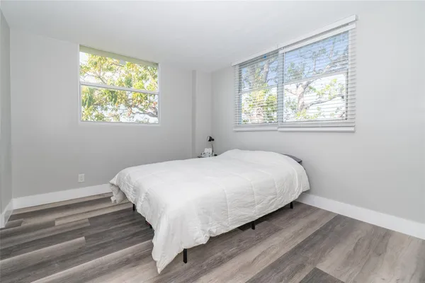 $162,999 | 119 Royal Park Drive, Unit 4H, Oakland Park, FL 33309