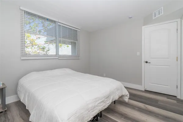 $162,999 | 119 Royal Park Drive, Unit 4H, Oakland Park, FL 33309