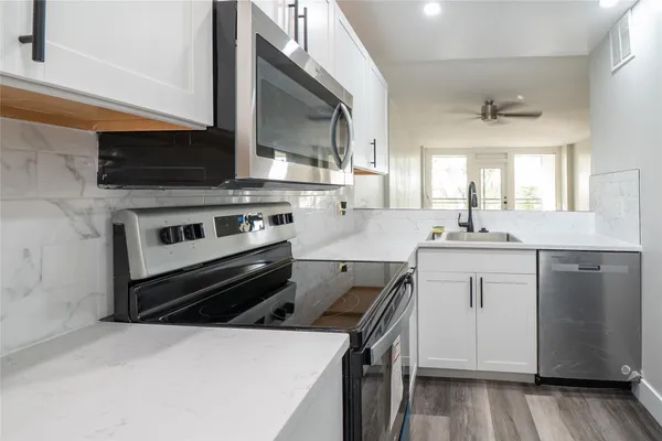 $162,999 | 119 Royal Park Drive, Unit 4H, Oakland Park, FL 33309