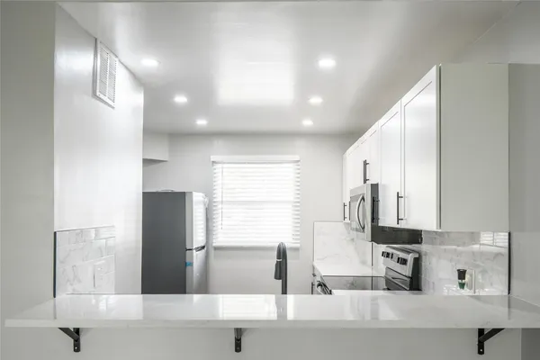 $162,999 | 119 Royal Park Drive, Unit 4H, Oakland Park, FL 33309