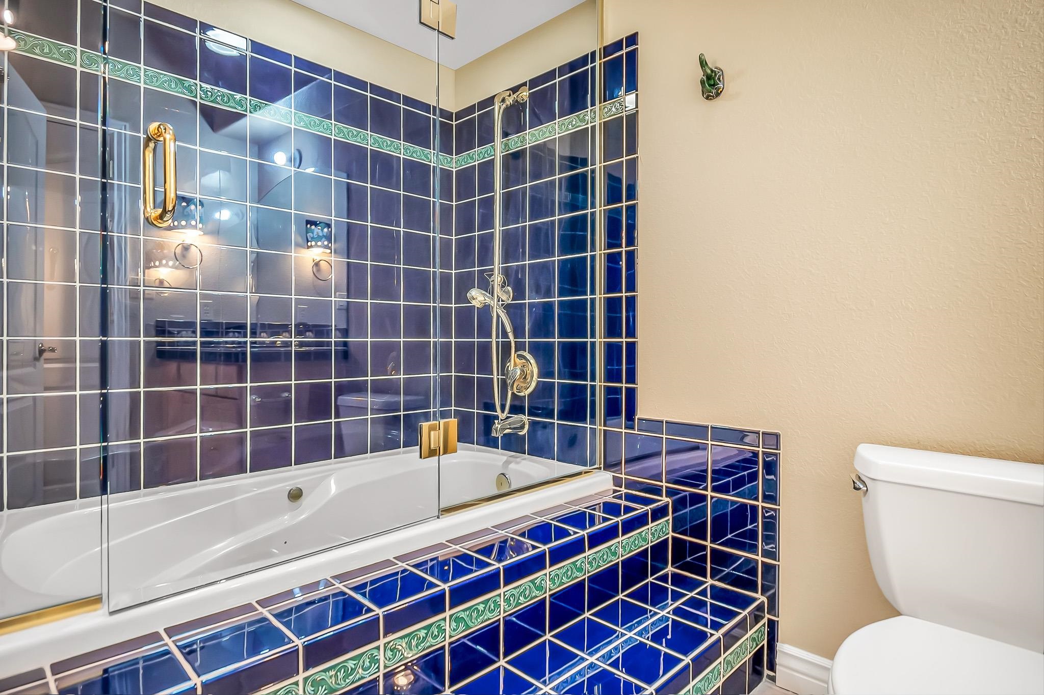 2224 H Road Grand Junction, CO 81505 - Photo 28 of 42 a bathroom with a bathtub and a toilet