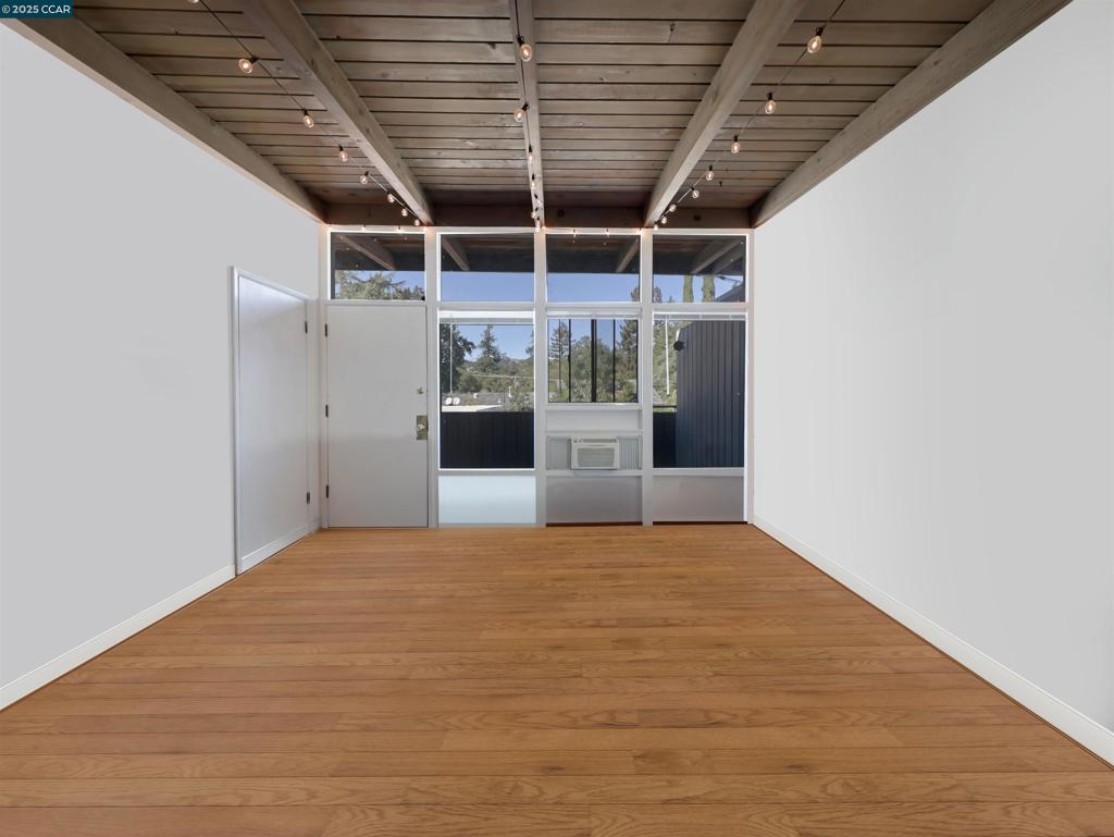 891-891 Bell Street Lafayette, CA 94549 - Photo 29 of 55 #895 Living Room