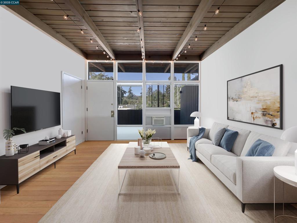 891-891 Bell Street Lafayette, CA 94549 - Photo 30 of 55 #895 Virtual Staging