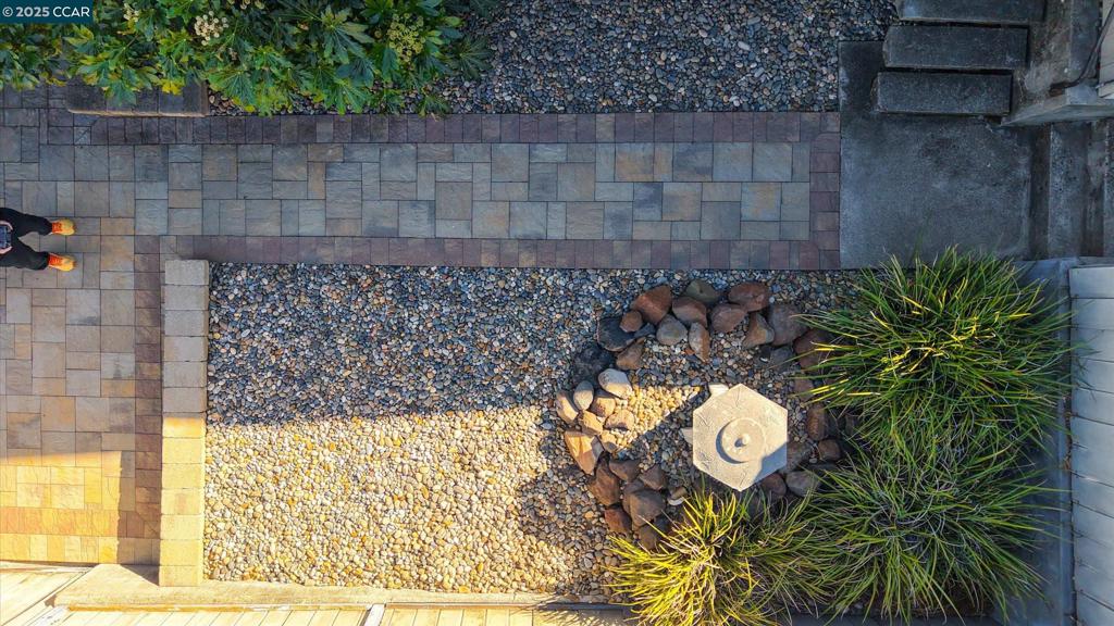 891-891 Bell Street Lafayette, CA 94549 - Photo 50 of 55 Landscape - Front