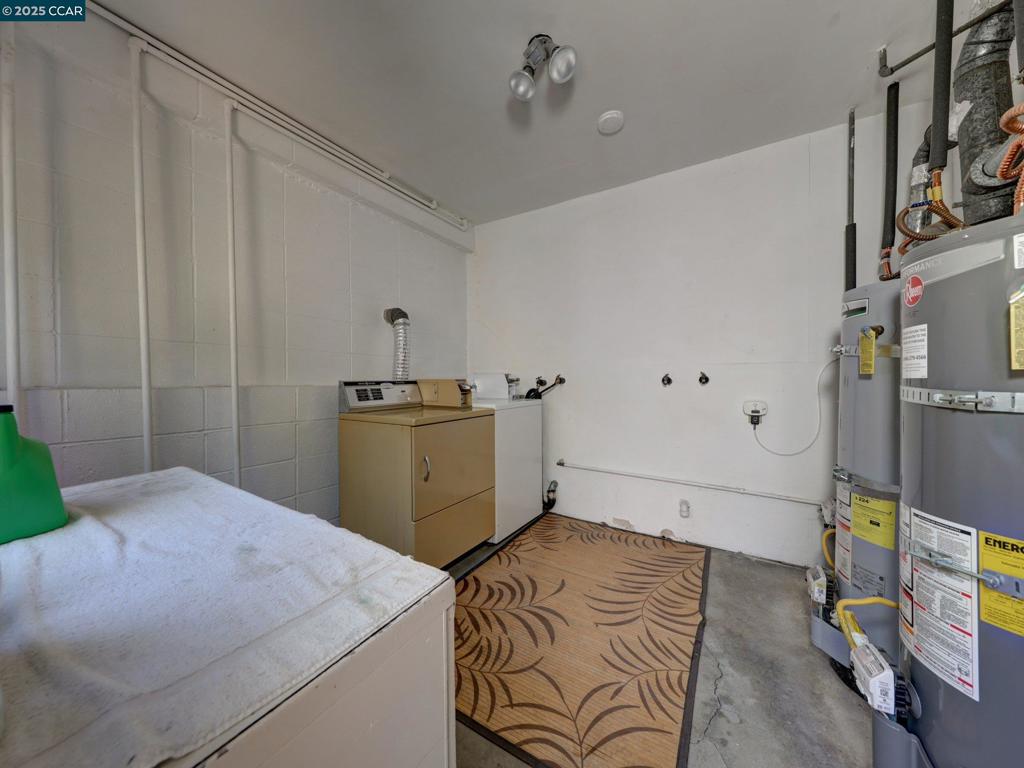891-891 Bell Street Lafayette, CA 94549 - Photo 51 of 55 laundry room