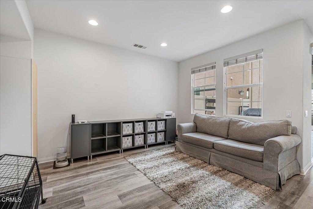 3027 North Oxnard Boulevard Oxnard, CA 93036 - Photo 13 of 44 24-DSC09288