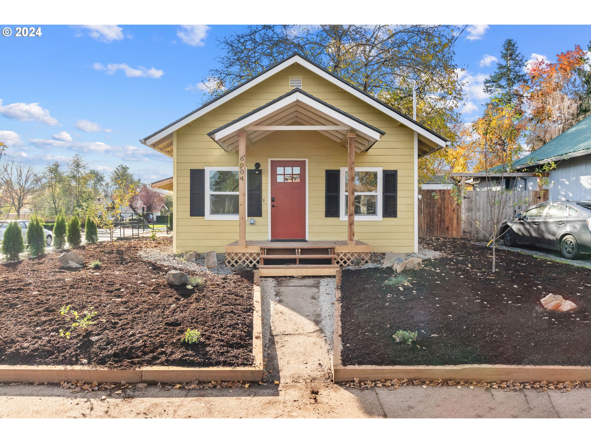 6904 North Ivanhoe St