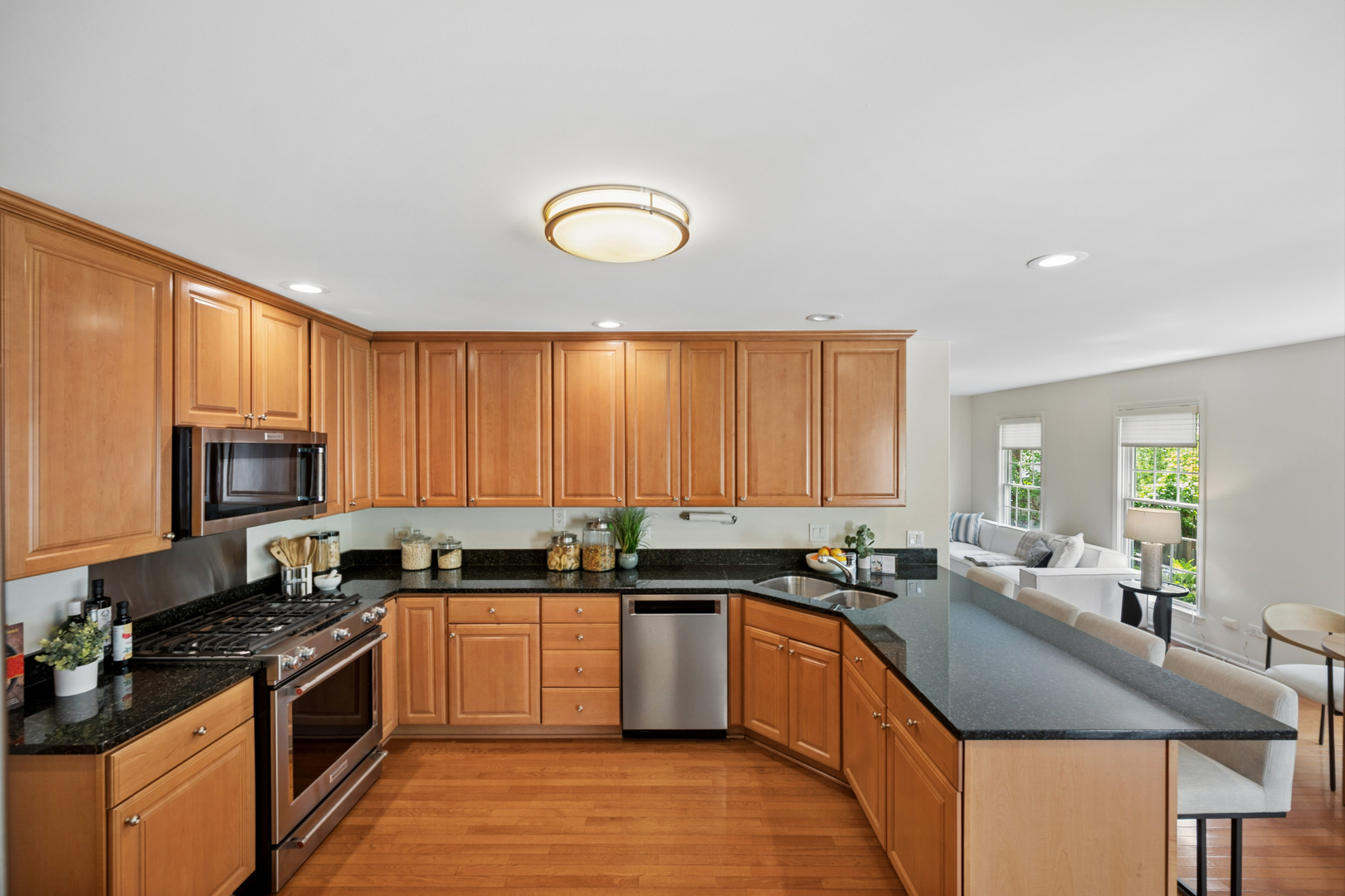 932 Chestnut Street Deerfield, IL 60015 - Photo 10 of 30