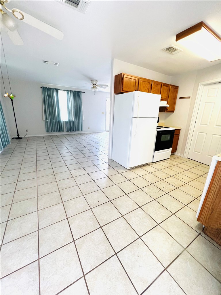 809 North 10th Street Fulton, TX 78358 - Photo 7 of 21