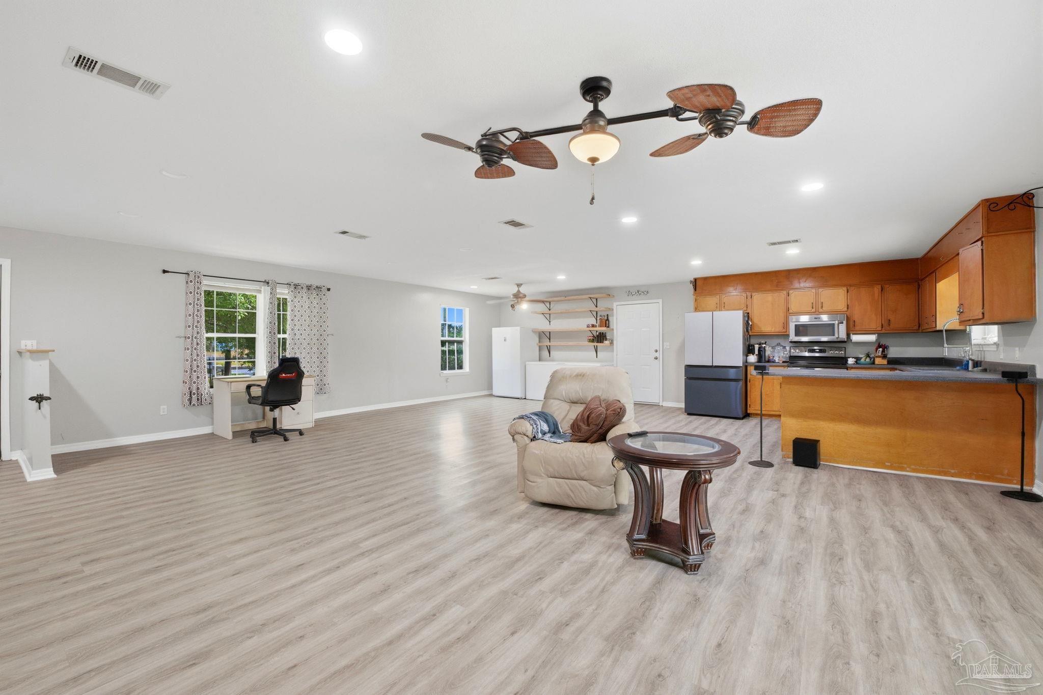 9460 American Farms Road Milton, FL 32583 - Photo 13 of 55