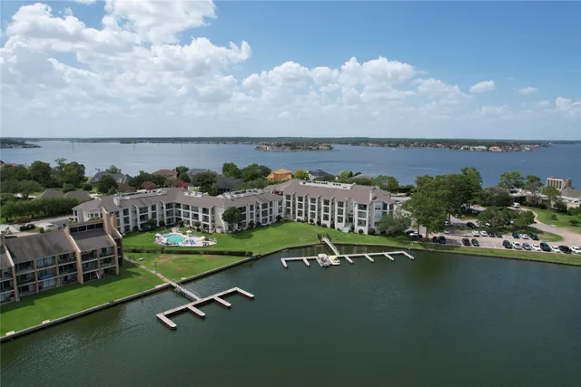 an aerial view of tennis court
