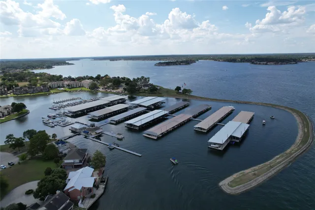 $1,300 | 12800 Melville Drive, Unit 306, Montgomery, TX 77356