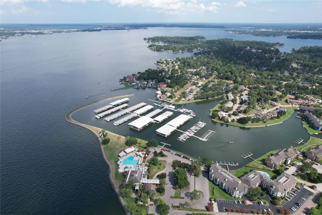 $1,300 | 12800 Melville Drive, Unit 306, Montgomery, TX 77356