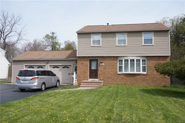 $299,900 | 518 Maiden Lane, Greece, NY 14616