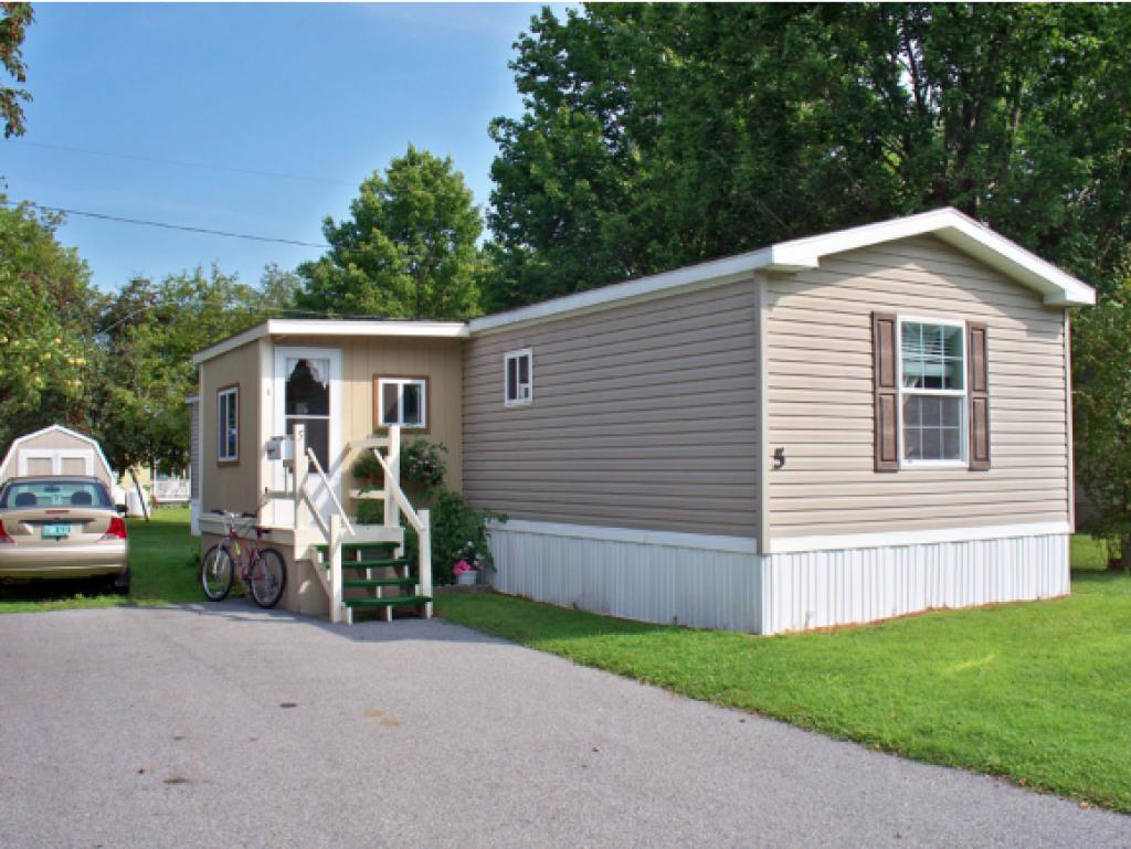 5 Brookside Mobile Manor Rutland, VT 05701 - Photo 1 of 25 Gallery Image 1