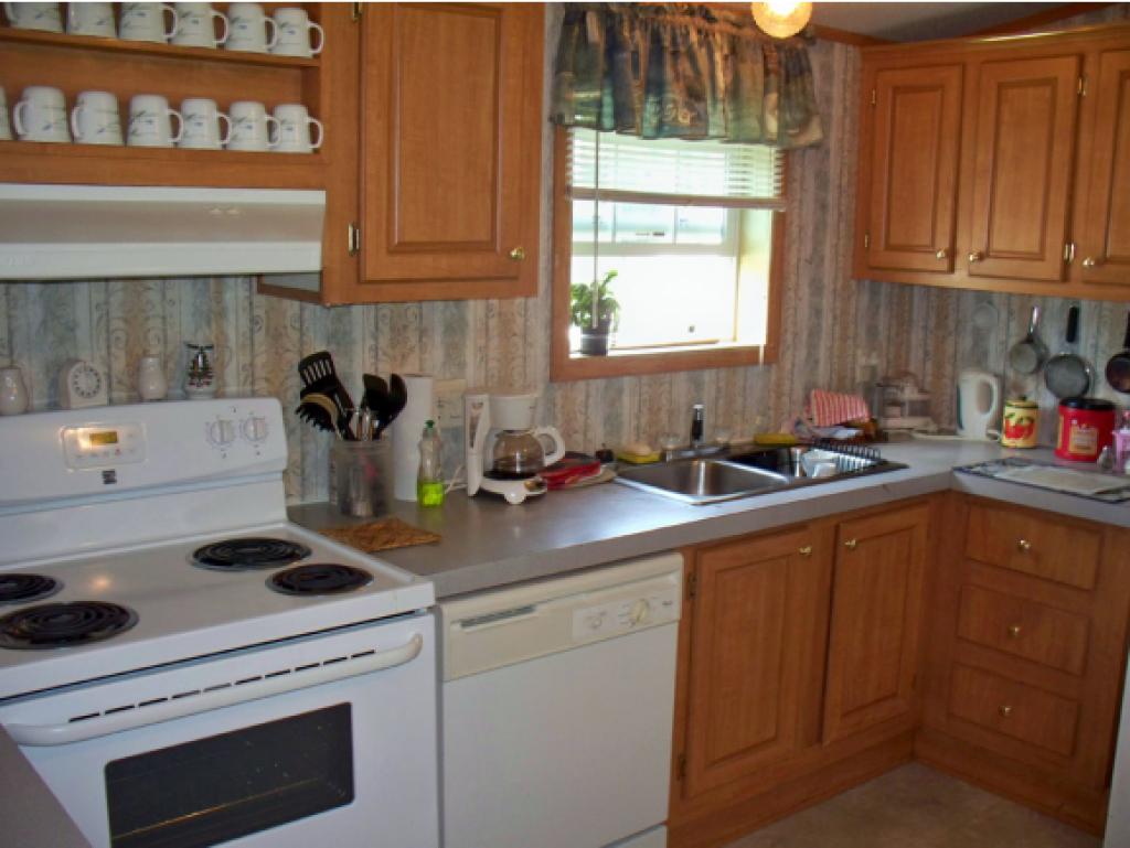 5 Brookside Mobile Manor Rutland, VT 05701 - Photo 6 of 25 Gallery Image 6