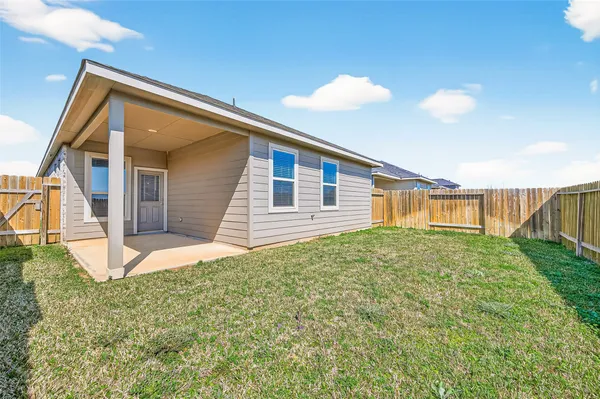 $2,400 | 17727 Chartertree Lane, Tomball, TX 77377